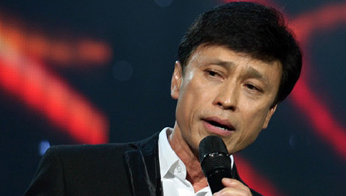 Danh ca Tuấn Ngọc.