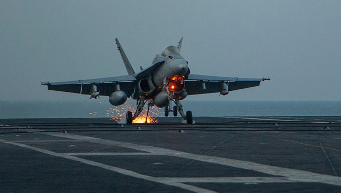 Máy bay chiến đấu Mỹ. Nguồn: U.s. Navy.