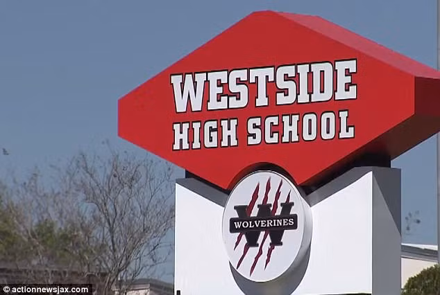 Trường Trung học Westside nơi xảy ra vụ việc 