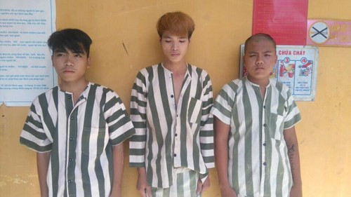 Nhóm nghi can bị công an bắt giữ. Ảnh: Khánh Trung