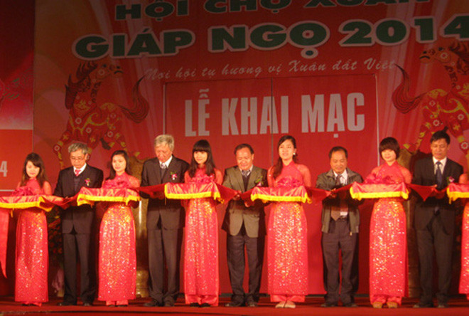 Lễ khai mạc Hội chợ Xuân. Ảnh: Kinh tế đô thị