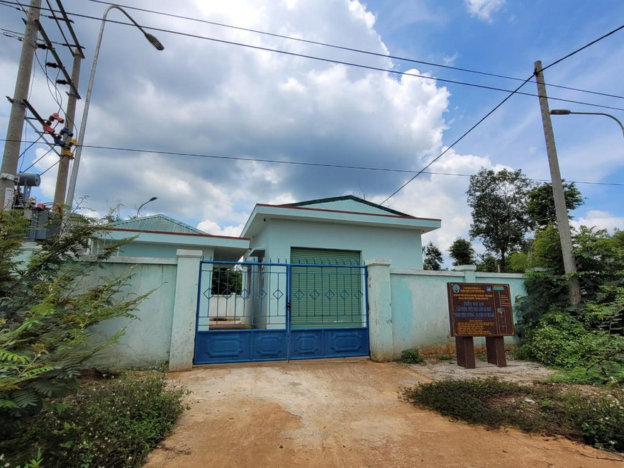 Trạm bơm trung chuyển của dự án hơn 65 tỷ đồng đến nay chưa thể hoạt động do đường ống dẫn nước liên tục bị vỡ