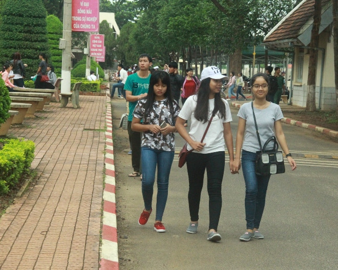 Thí sinh ra về sau môn thi cuối cùng