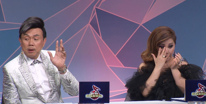 Minh Tuyết bật khóc khi Chí Tài hát tặng vợ và gọi bà xã là "bé heo".