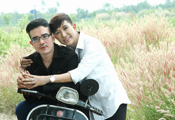 Showbiz 19/5: Long Nhật đau xót và tuyệt vọng khi người tri kỷ qua đời