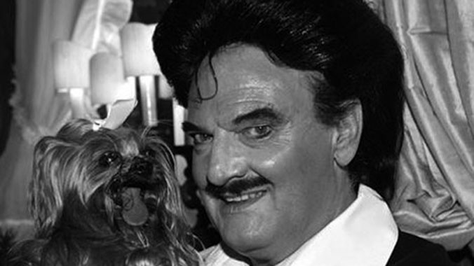 Ông Rudolph Moshammer và chú chó Daisy.