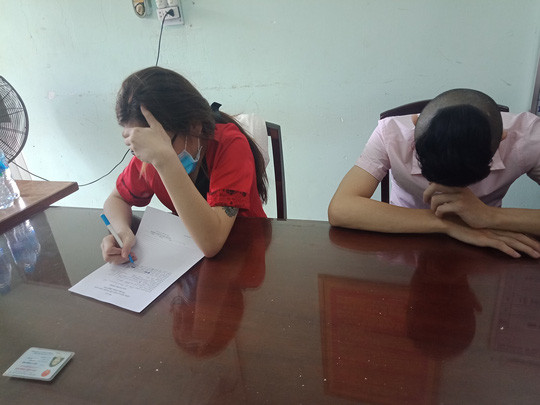 Các đối tượng bị tạm giữ khi sử dụng ma túy trong nhà nghỉ