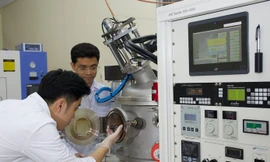 Việt Nam và cuộc đua bán dẫn: Bài toán làm việc trong nước hay xuất khẩu lao động?