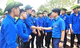 Bí thư Tỉnh Đoàn Đắk Lắk kết nối hỗ trợ hơn 1 tỉ đồng cho các hộ dân tâm lũ Đắk Lắk