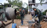 Dựng nhà, thắp lại niềm tin sau bão lũ cho người dân Đắk Lắk
