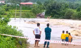 341 hộ dân ở Gia Lai bị cô lập nhiều ngày do nước lũ đổ về 