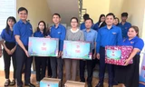 Bí thư thứ nhất T.Ư Đoàn đến vùng biên thăm đội hình thanh niên tình nguyện