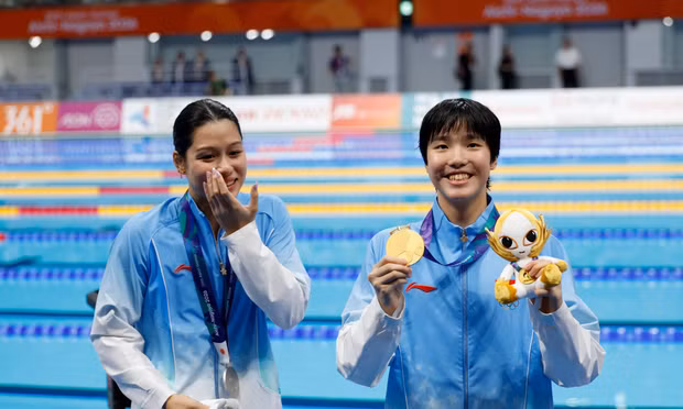 Yu Zidi, cô bé nghịch nước trở thành kỷ lục gia Asiad ở tuổi 13