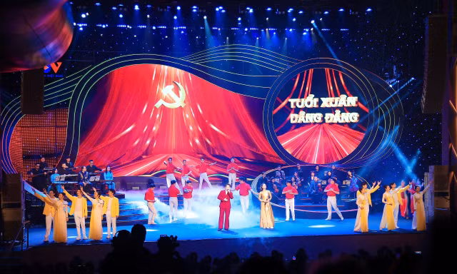 Với Đảng vẹn toàn niềm tin yêu