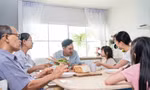 Tuổi thọ tăng, người Việt chuẩn bị sớm hơn cho một tuổi già độc lập