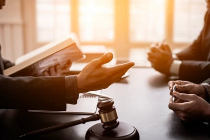 Án lệ liên quan góp vốn kinh doanh nhưng bị bác đơn khởi kiện công nhận là thành viên công ty 