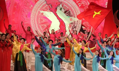 Chuỗi chương trình nghệ thuật quy mô lớn chào mừng Đại hội XIV của Đảng