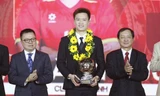 Nguyễn Hoàng Đức đoạt Quả bóng vàng Việt Nam 2025