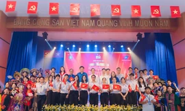 Sinh viên TP. HCM tự hào tiến bước dưới cờ Tổ quốc vinh quang