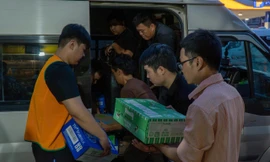 Những chuyến xe ‘đầy ắp tình thương’ của các bạn trẻ TP. HCM đến với bà con vùng bão lũ