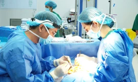 Vá xương cẳng chân thành công cho nam bệnh nhân bị tai nạn giao thông