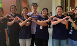 Sinh viên thực hiện dự án cân bằng học tập, tinh thần