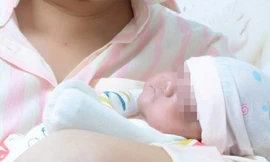 Kỳ tích nuôi sống bé gái chào đời với cân nặng chỉ 650g