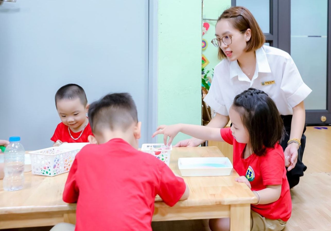 Toàn quốc thiếu khoảng 50.000 giáo viên mầm non.