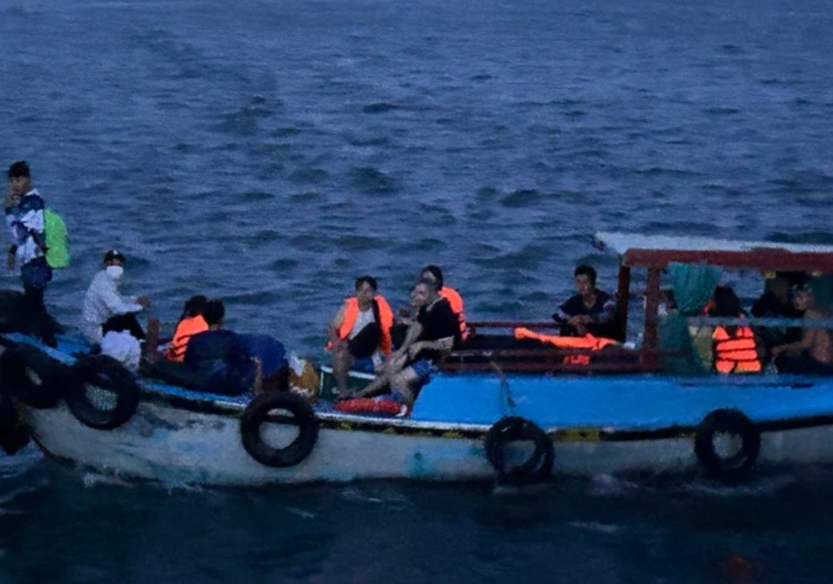 Một tàu cá vi phạm trong vụ việc (ảnh BP)