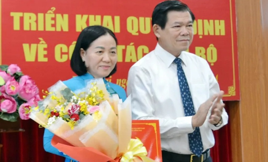 Bà Dương Thị Mỹ Châu nhận quyết định chuẩn y Phó Bí thư Huyện ủy Nhơn Trạch. Bà Dương Thị Mỹ Châu nhận quyết định chuẩn y Phó Bí thư Huyện ủy Nhơn Trạch.