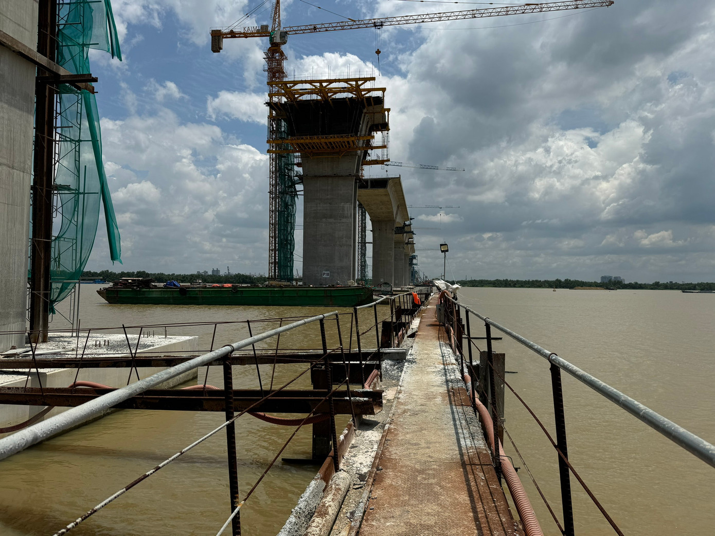 Cầu Nhơn Trạch, một hạng mục trong dự án đường Vành đai 3 - Thành phố Hồ Chí Minh