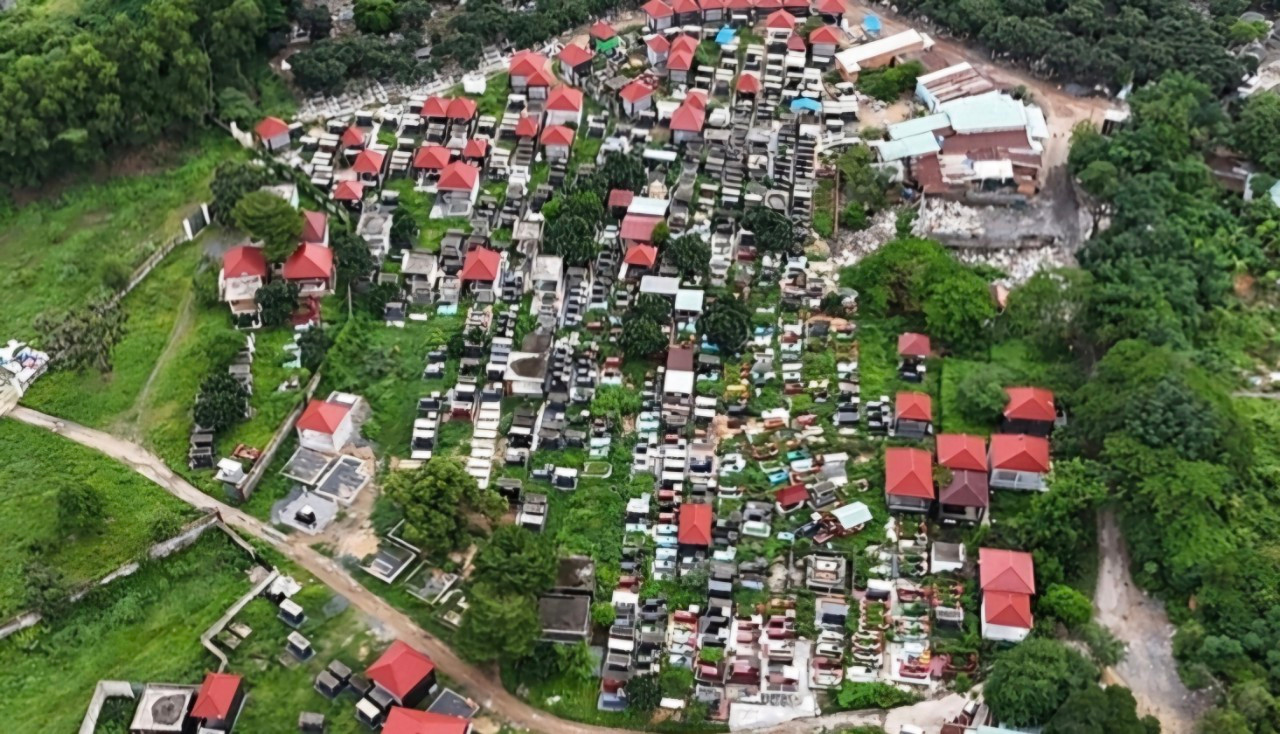 Khu vực nơi xảy ra xây dựng nghĩa trang trái phép