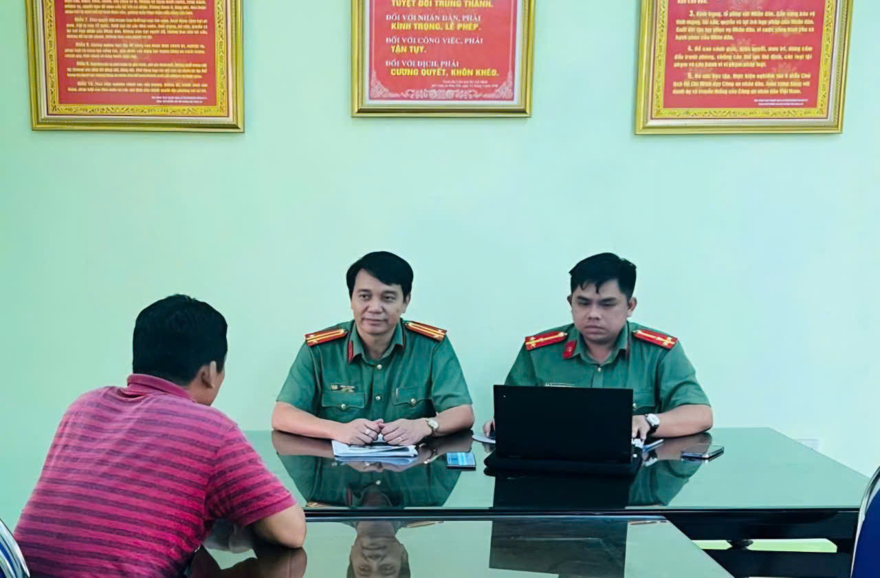 Cơ quan chức năng làm việc với ông T.Đ.T.T. Cơ quan chức năng làm việc với ông T.Đ.T.T.