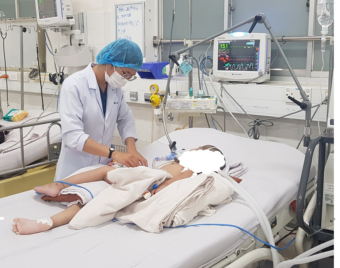 Một ca điều trị bệnh sởi tại Bệnh viện Nhi đồng Đồng Nai