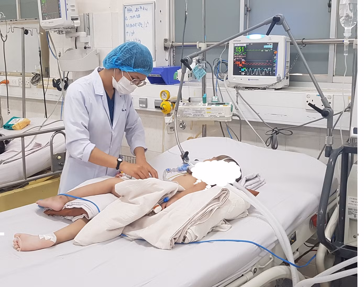 Một ca điều trị bệnh sởi tại Bệnh viện Nhi đồng Đồng Nai
