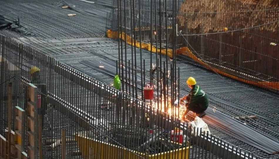 Với tinh thần tập trung cao độ, cùng sự nỗ lực không ngừng nghỉ của mọi cán bộ nhân viên, kỹ sư công nhân trên công trường đại dự án, chủ đầu tư ACV quyết tâm cùng các nhà thầu, nhà tư vấn đưa Dự án thành phần 3 – Dự án đầu tư xây dựng Cảng HKQT Long Thành giai đoạn 1 về đích đúng tiến độ.