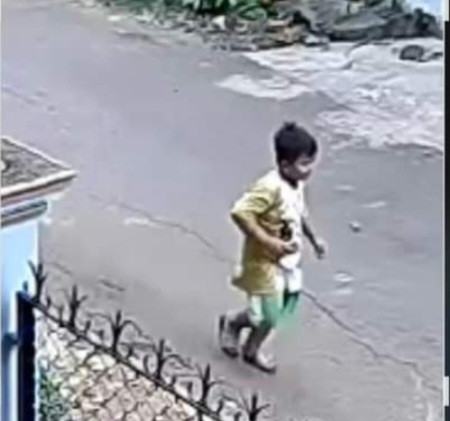 Hình ảnh cuối cùng của bé Thổ Minh Phụng được camera ghi lại trước khi mất tích