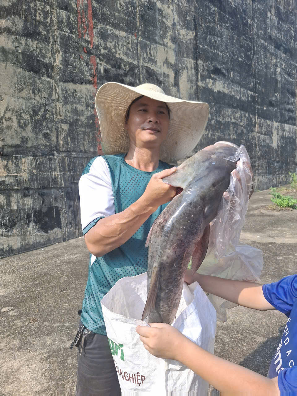 Niềm vui khi &quot;săn&quot; được cá khủng