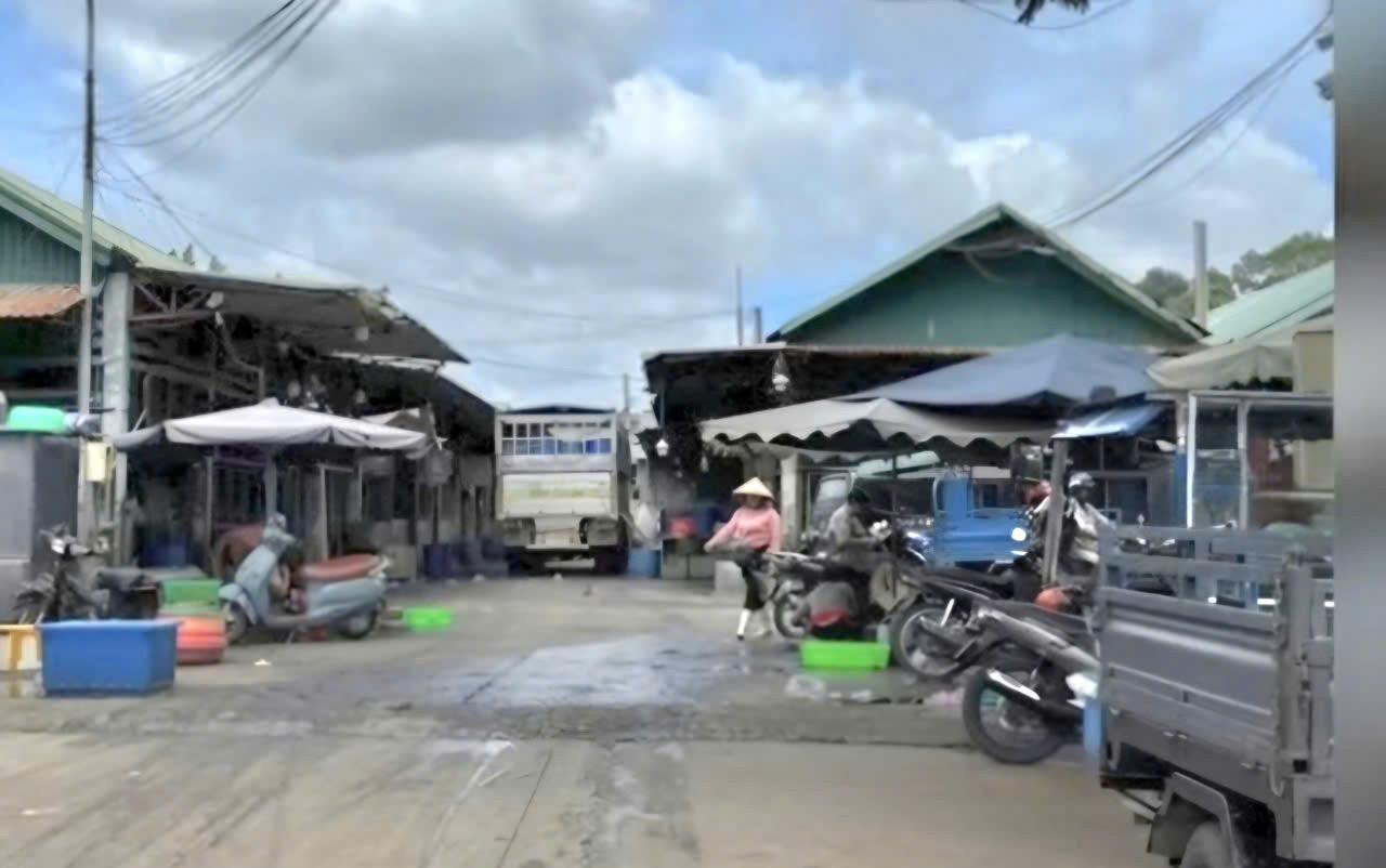 Chợ cá Hóa An nơi xảy ra vụ nổ súng