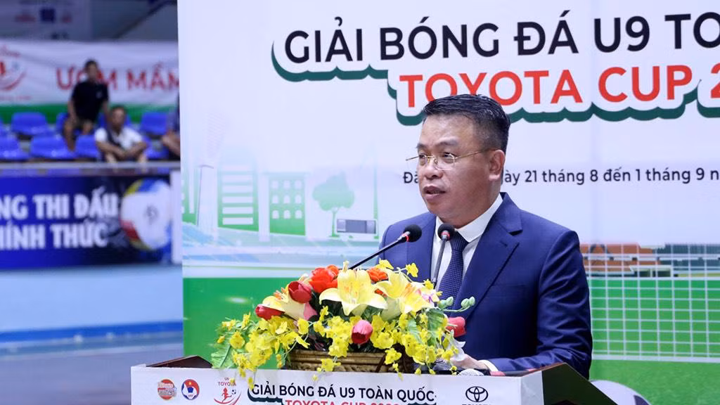 Ông Nguyễn Phan Khuê – Tổng Biên tập Báo Thiếu niên Tiền phong và Nhi đồng, Trưởng Ban tổ chức giải phát biểu khai mạc.