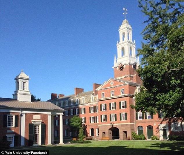 Đại học Yale, nơi cậu em trai - George Huỳnh - vừa nhận được học bổng theo học. 