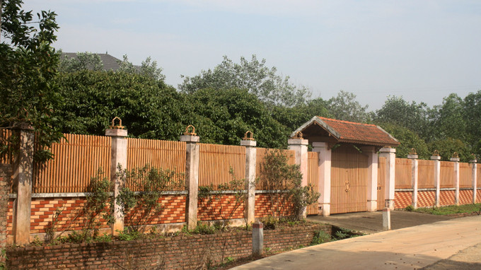 Nhà anh trai ca sĩ Mỹ Linh cũng xây không phép tại huyện Sóc Sơn, Hà Nội - Ảnh: Lâm Hoài (Tuổi Trẻ)