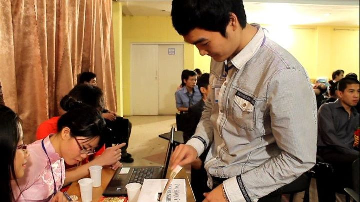 Sinh viên và cộng đồng người Việt tại tp Irkutsk chung tay ủng hộ người nghèo