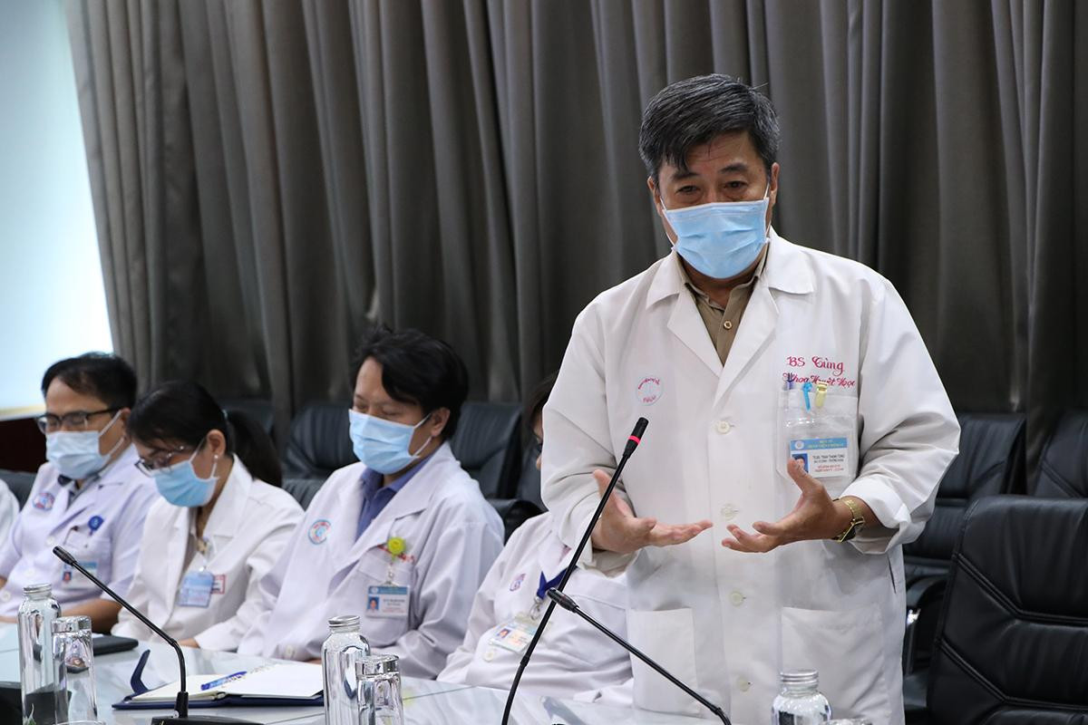 Bác sĩ chia sẻ về quá trình điều trị cho bệnh nhân.