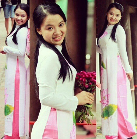 Huyền Trang dễ dàng lôi cuốn mọi người ở sự nhiệt tình và nụ cười thân thiện. 