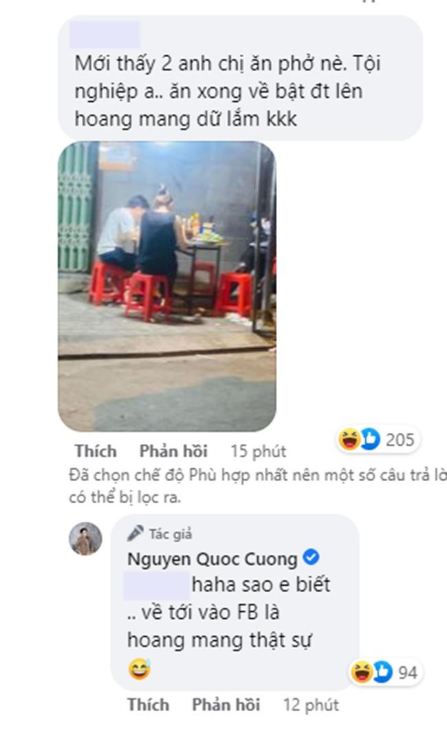 Khi drama bùng nổ trên mạng thì vợ chồng Đàm Thu Trang đang thoải mái đi ăn ở quán vỉa hè. Một netizen đã bắt gặp và chụp lại khoảnh khắc này. - Ảnh: FBNV. Khi drama bùng nổ trên mạng thì vợ chồng Đàm Thu Trang đang thoải mái đi ăn ở quán vỉa hè. Một netizen đã bắt gặp và chụp lại khoảnh khắc này. - Ảnh: FBNV.