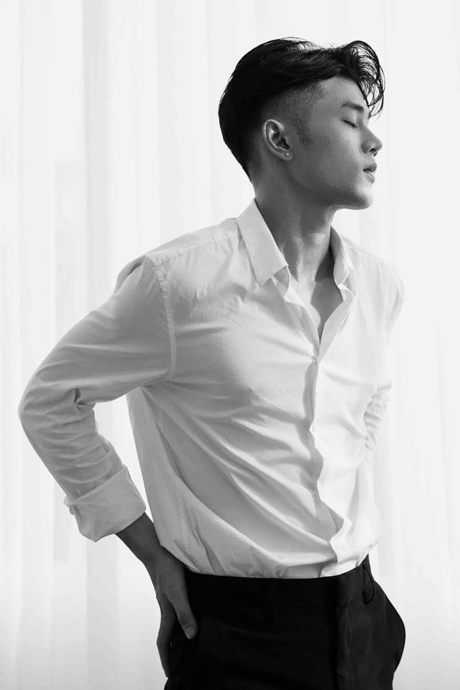 Nhiều người hâm mộ của Duy Minh bày tỏ muốn chờ anh lên tiếng vì bài bóc phốt tới từ một phía nên không đáng tin. - Ảnh: FBNV Nhiều người hâm mộ của Duy Minh bày tỏ muốn chờ anh lên tiếng vì bài bóc phốt tới từ một phía nên không đáng tin. - Ảnh: FBNV