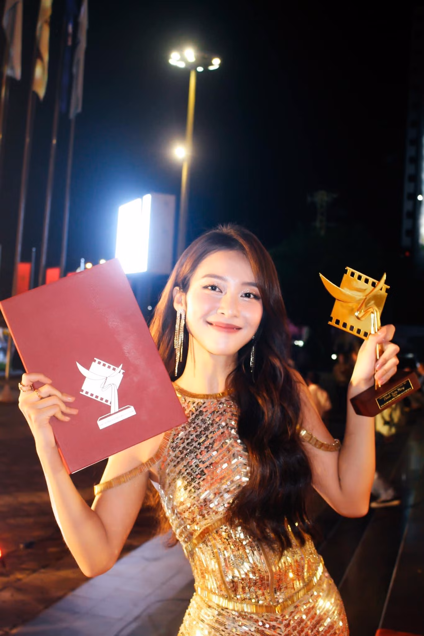Người hâm mộ mong muốn Thanh Sơn và Khả Ngân sẽ có cơ hội tái hợp ở một dự án phim trong tương lại.