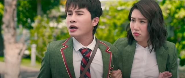 Jack và Thúy Ngân trong phim "Không Thể Rời Mắt". Jack và Thúy Ngân trong phim "Không Thể Rời Mắt".