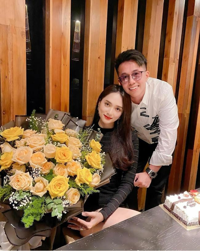 Mọi người đều mong Hương Giang và bạn trai sẽ sớm có cái kết viên mãn. Ảnh: FBNV